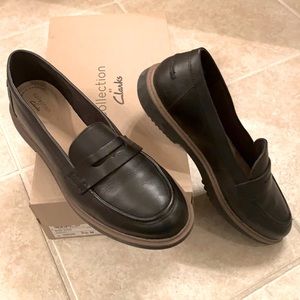 Collection by Clarks, Raisie Eletta black leather loafers size 9.5